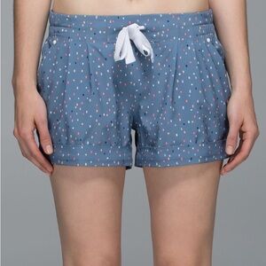 Lululemon Shorts Sz 4